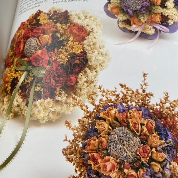 The book of Pot Pourri by Penny Black - Picture 2 of 7